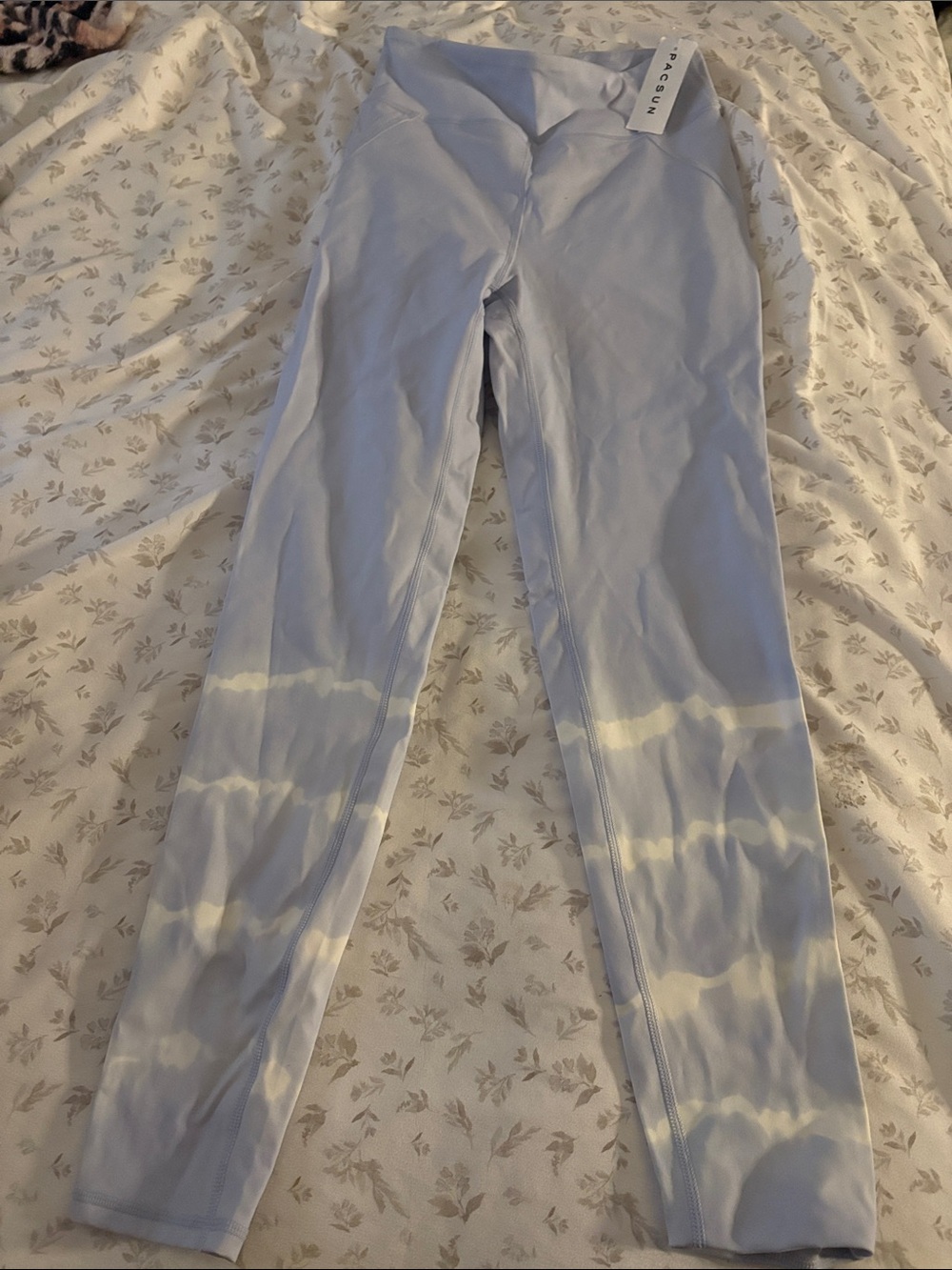 PacSun White Active Leggings with Subtle Light Gray Trim